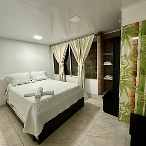  Apartamento Almendros Colombia